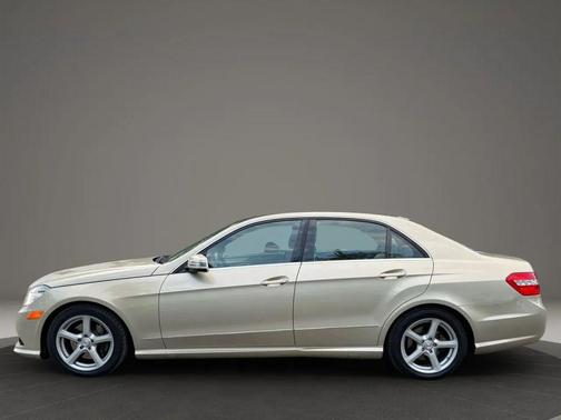 2010 Mercedes-Benz E-Class E 350 4MATIC Sedan 4D