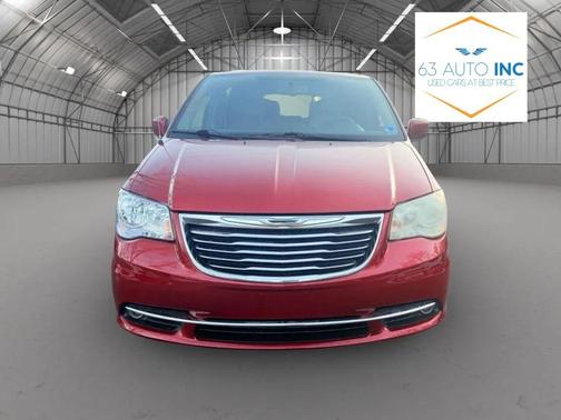 2013 Chrysler Town & Country Touring