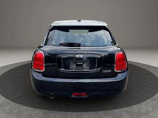 2016 MINI Hardtop Cooper