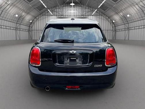 2016 MINI Hardtop Cooper