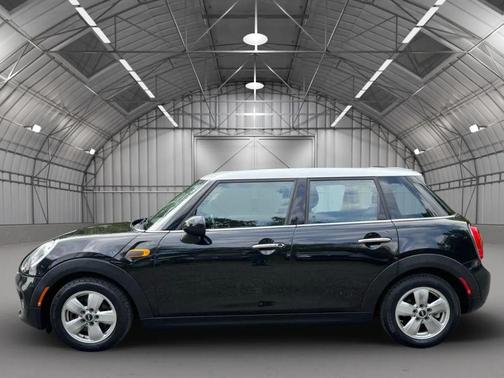 2016 MINI Hardtop Cooper