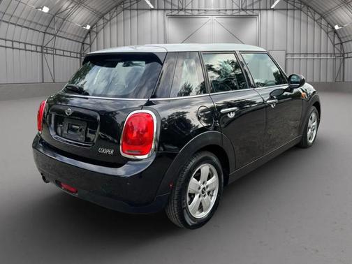 2016 MINI Hardtop Cooper