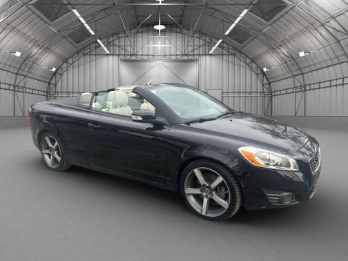 2011 Volvo C70 T5