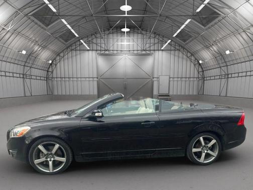 2011 Volvo C70 T5