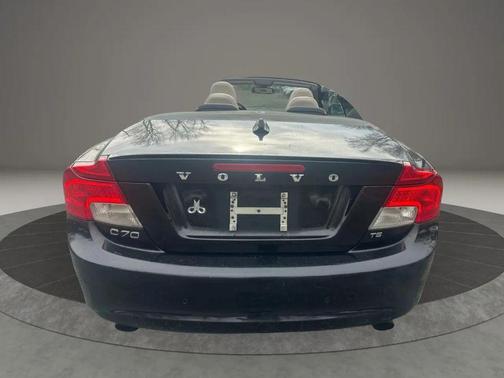 2011 Volvo C70 T5