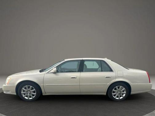 2011 Cadillac DTS Premium Collection