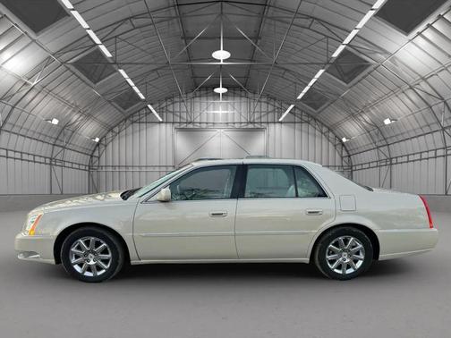 2011 Cadillac DTS Premium Collection