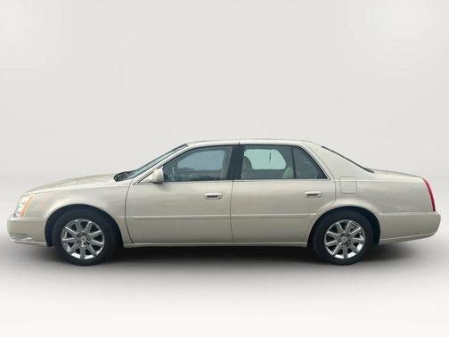 2011 Cadillac DTS Premium Collection