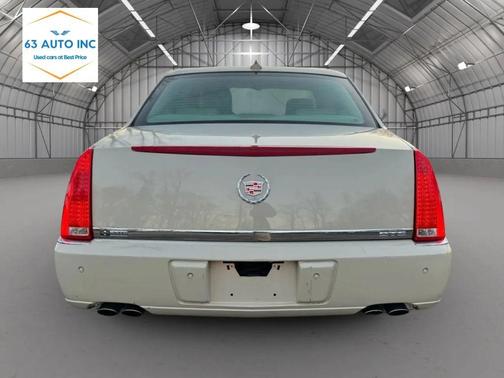 2011 Cadillac DTS Premium Collection