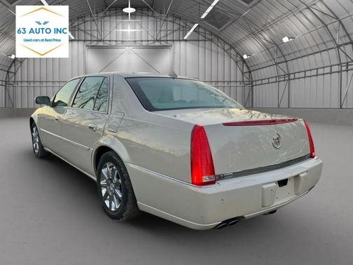 2011 Cadillac DTS Premium Collection