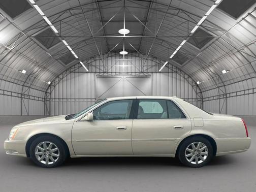 2011 Cadillac DTS Premium Collection
