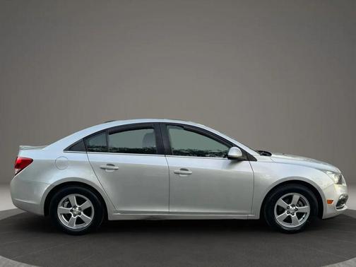 2015 Chevrolet Cruze 1LT