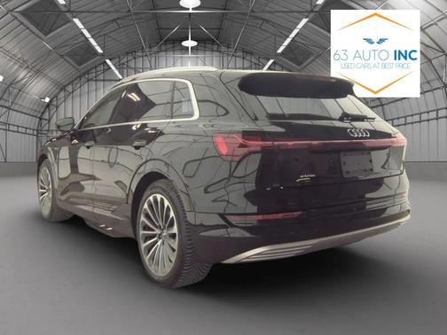 2019 Audi e-tron Premium Plus