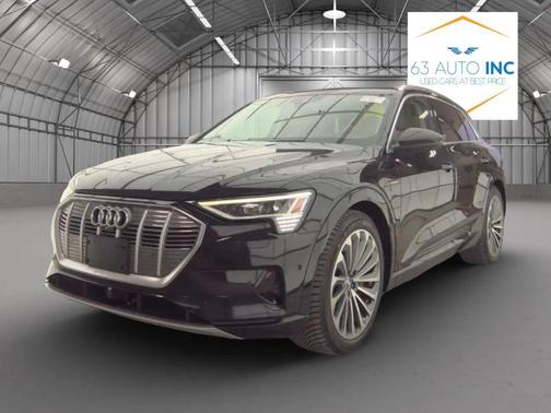 2019 Audi e-tron Premium Plus