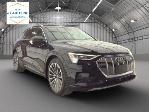 2019 Audi e-tron Premium Plus