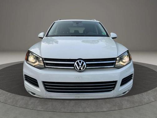 2013 Volkswagen Touareg VR6 Sport