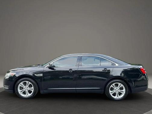 2016 Ford Taurus SEL