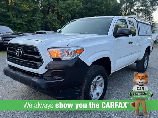 2017 Toyota Tacoma SR