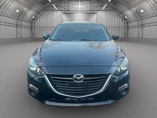 2016 Mazda Mazda3 i Sport