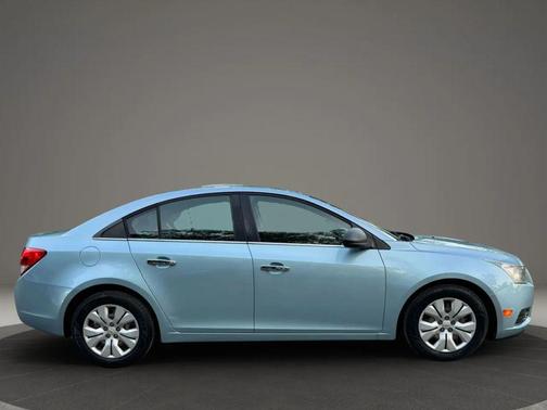 2012 Chevrolet Cruze LS