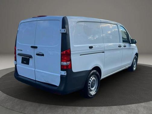 2021 Mercedes-Benz Metris Base
