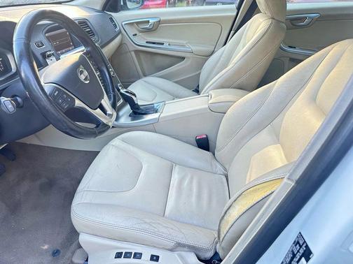 2015 Volvo S60 T5 Premier