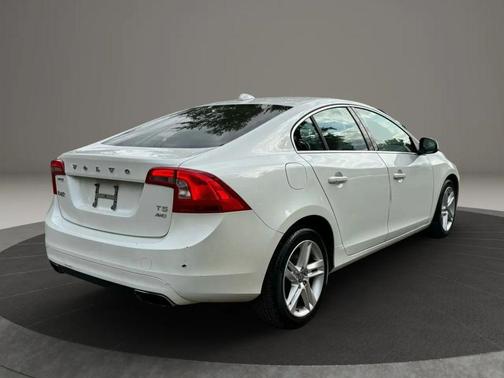 2015 Volvo S60 T5 Premier