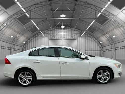 2015 Volvo S60 T5 Premier