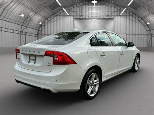 2015 Volvo S60 T5 Premier