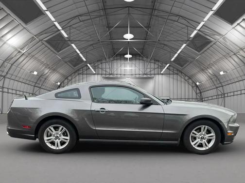 2013 Ford Mustang V6