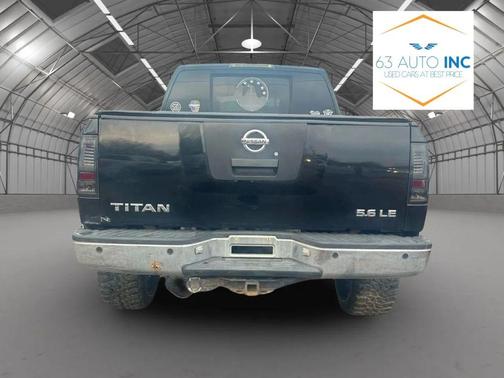 2005 Nissan Titan LE Crew Cab