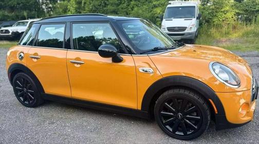 2016 MINI Hardtop Cooper S
