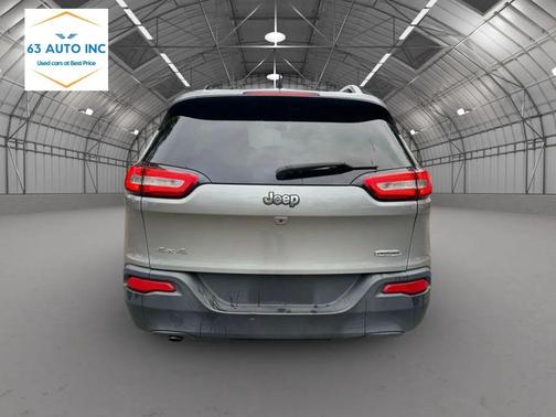 2017 Jeep Cherokee Sport