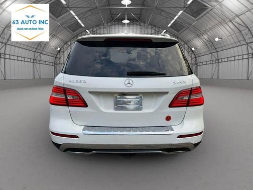 2015 Mercedes-Benz M-Class 4MATIC