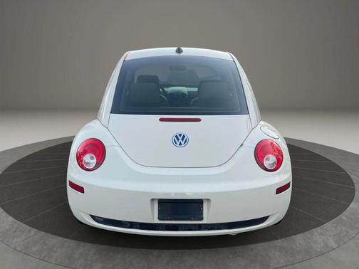 2008 Volkswagen New Beetle S