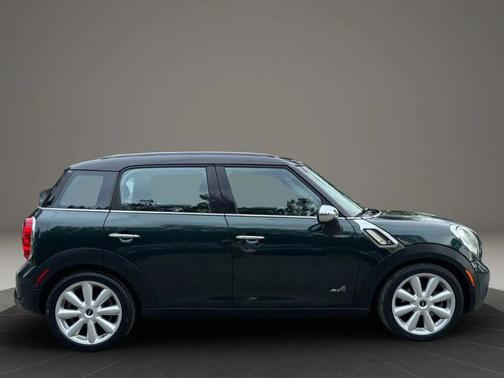 2011 MINI Cooper S Countryman Base