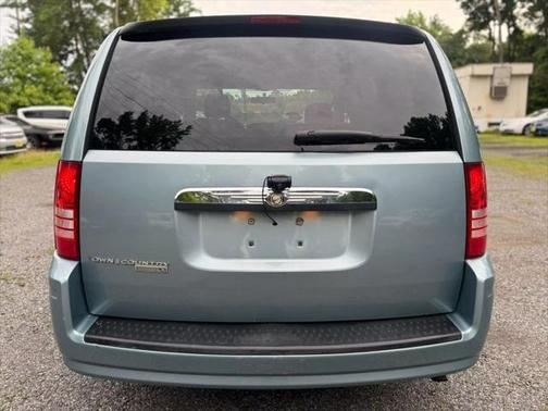 2008 Chrysler Town & Country LX