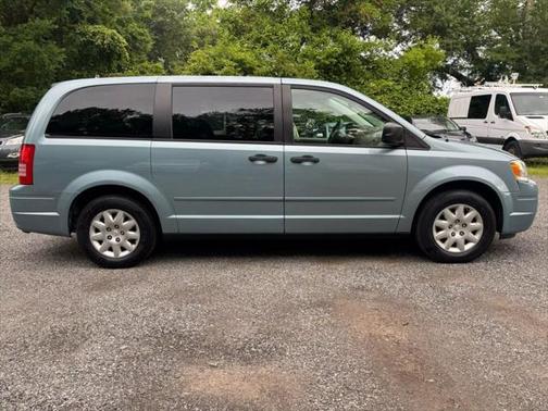 2008 Chrysler Town & Country LX