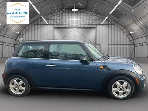 2011 MINI Cooper Base