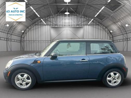 2011 MINI Cooper Base