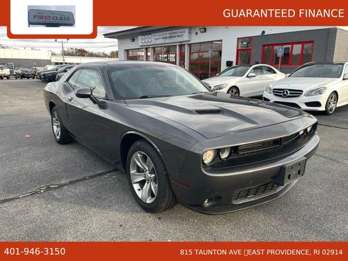 2016 Dodge Challenger SXT