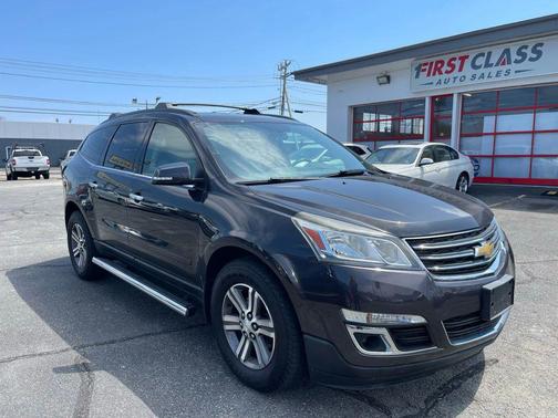 2017 Chevrolet Traverse 2LT