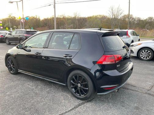 2015 Volkswagen Golf GTI 2.0T SE 4-Door