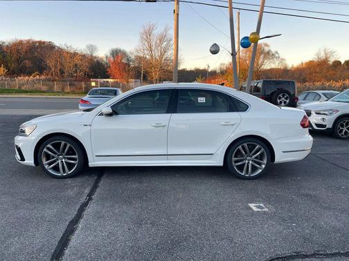 2017 Volkswagen Passat 1.8T R-Line w/Comfort