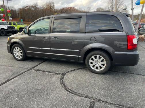 2015 Chrysler Town & Country Touring