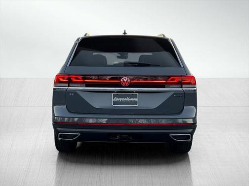2025 Volkswagen Atlas 2.0T SE w/Technology 4MOTION