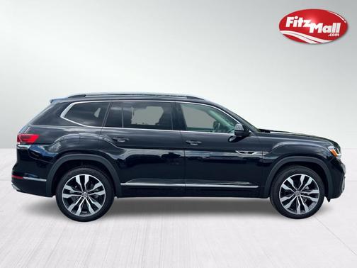 Photo 5 of 32 of 2021 Volkswagen Atlas 3.6 V6 SEL Premium R-Line