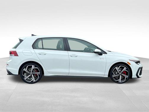 2025 Volkswagen Golf GTI 2.0T SE DSG
