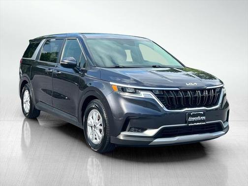2023 Kia Carnival LX