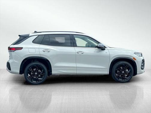 2025 Volkswagen Tiguan 2.0T SE R-Line Black 4MOTION